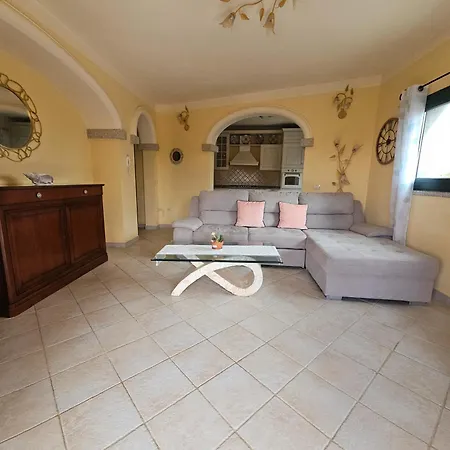 Holiday home Prestigiosa La Cinta *